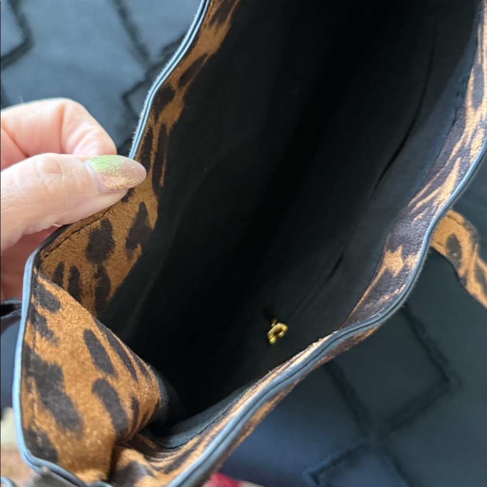 Leopard Print Women's Bag - Picture 4 of 4